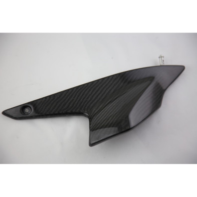 Tapa lateral en carbono BMW R1200R