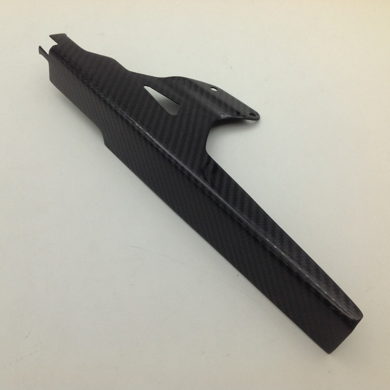Cubre Cadena en Carbono YAMAHA MT01