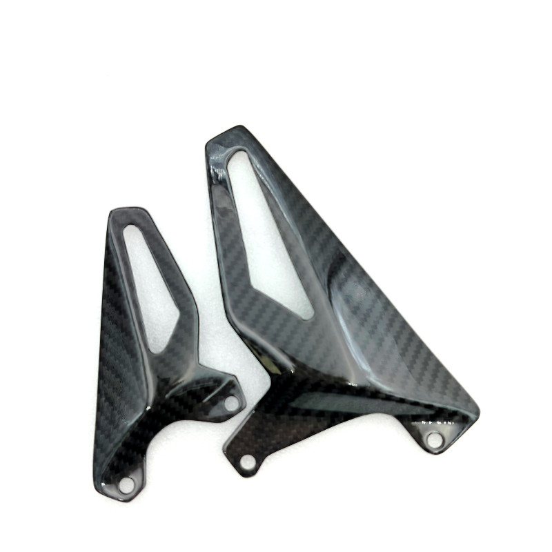 Taloneras de Carbono Panigale V4