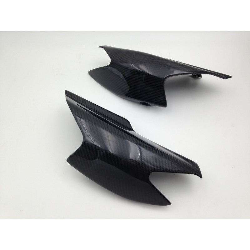 Tapas laterales traseras en Carbono Ducati Hypermotard 796 1100